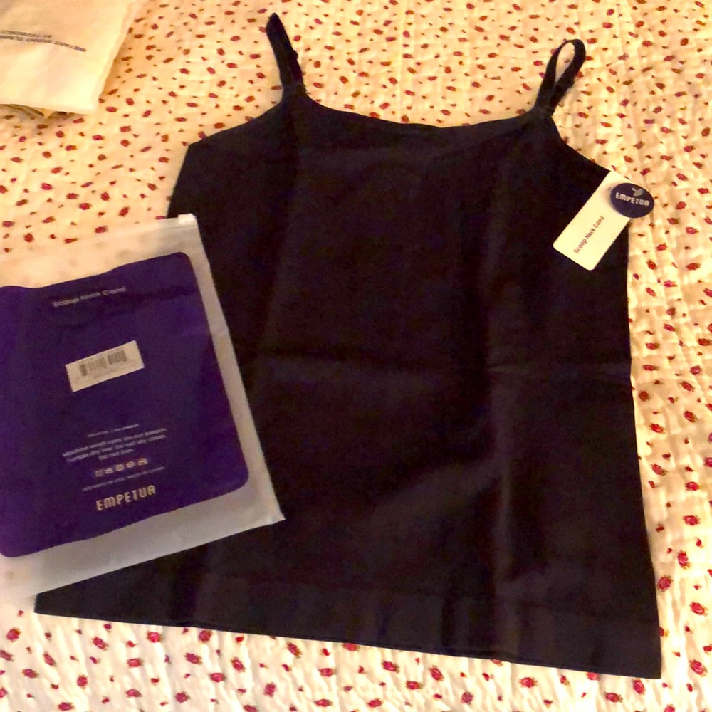 Scoop neck slimming cami. NWT. black